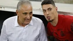 Tite e Matheus no Flamengo, antes da bola rolar no Maracanã - Foto: Wagner Meier/Getty Images