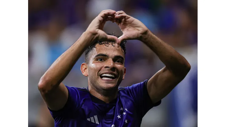 Bruno Rodrigues jogador do Cruzeiro comemora seu gol durante partida contra o Bahia no estadio Mineirao pelo campeonato Brasileiro A 2023. Gilson Lobo/AGIF