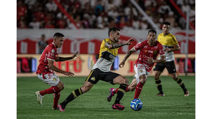 Foto: Isabela Azine/AGIF - Vizeu foi destaque no acesso do Criciúma