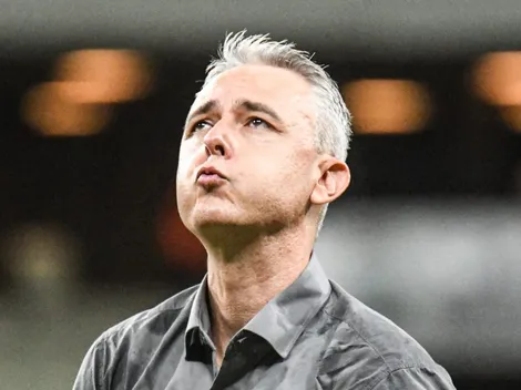 Tiago Nunes chegou a pouco tempo e tem missão difícil nesta reta final do Brasileirão