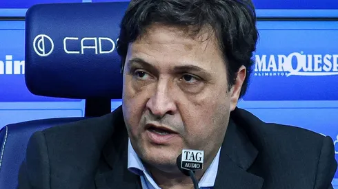 Foto: Maxi Franzoi/AGIF - Alberto Guerra, presidente do Grêmio durante em coletiva de imprensa realizada no CT Luíz Carvalho