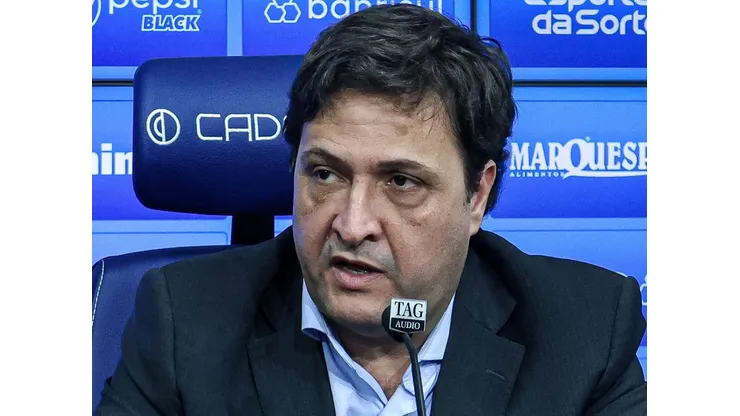Foto: Maxi Franzoi/AGIF - Alberto Guerra, presidente do Grêmio durante em coletiva de imprensa realizada no CT Luíz Carvalho