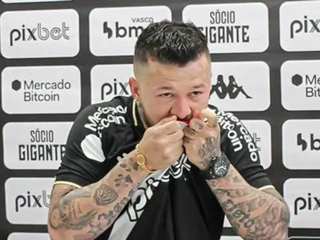 Foto: Matheus Lima/Vasco – Rossi em jogo pelo Vasco