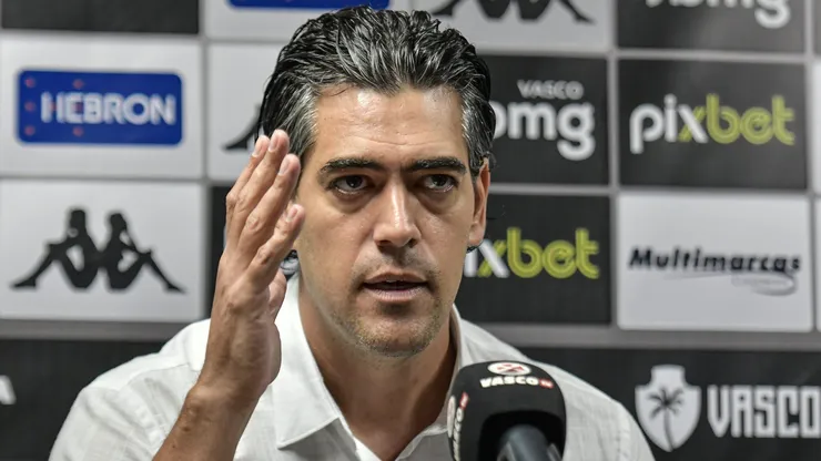 Paulo Bracks protagonizou confusão nos bastidores do Vasco em demissão de Caetano Marcelino - Foto: Thiago Ribeiro/AGIF