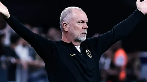 Mano Menezes tecnico do Corinthians durante partida contra o Athletico-PR no estadio Arena Corinthians pelo campeonato Brasileiro A 2023. Foto: Fabio Giannelli/AGIF