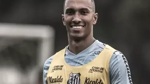Lucas Braga em treino do Santos – Foto Ivan StortiSantos FC