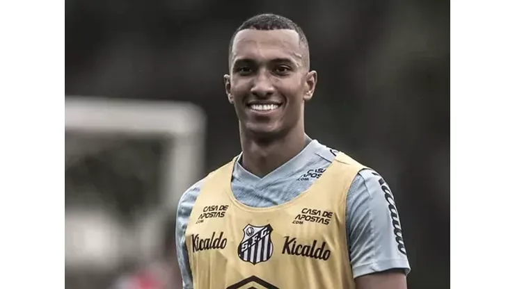 Lucas Braga em treino do Santos - Foto Ivan StortiSantos FC