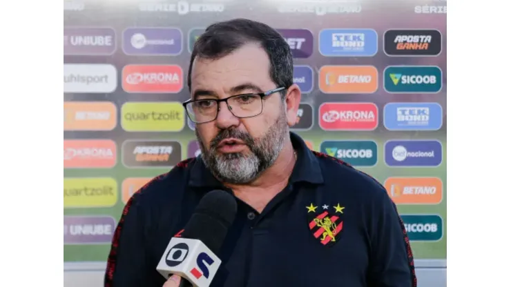 Foto: Rafael Vieira/AGIF - Enderson Moreira, técnico do Sport