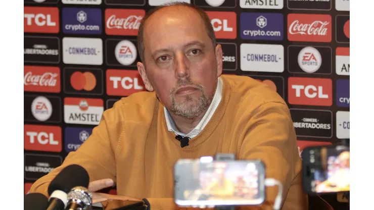 Alessandro Barcellos foi informado sobre o atual preço de um desejo do Colorado no mercado da bola - Foto Ricardo Duarte/Internacional