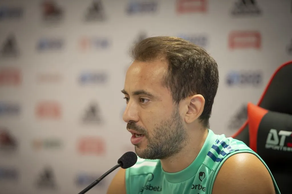 Everton Ribeiro está na mira do Fluminense