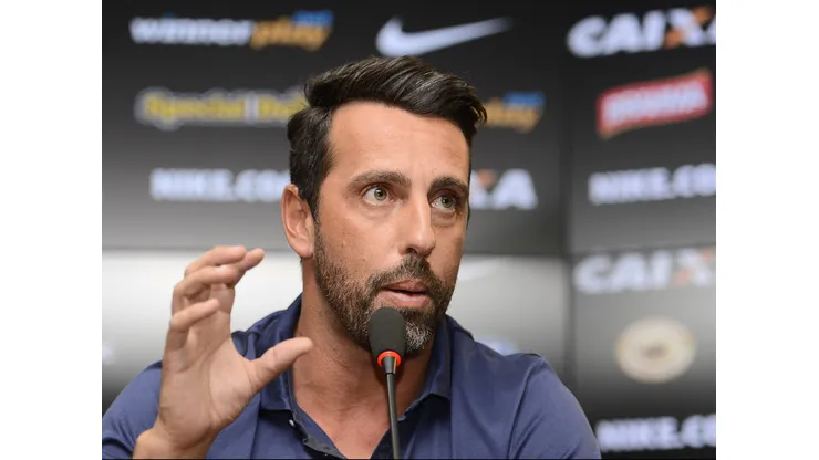 Edu Gaspar durante apresentacao oficial de Andre no Corinthians realizada no CT Joaquim Grava. Foto: Mauro Horita/AGIF