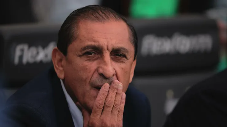 Ramón Díaz técnico do Vasco durante partida pelo Brasileiro