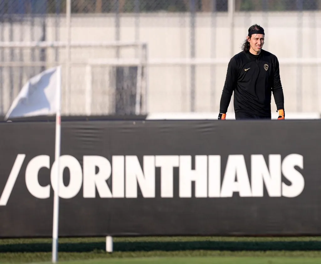 Cássio também não treinou no campo do CT, mas teve explicação por sua ausência – Foto: Agência Corinthians – Rodrigo Coca