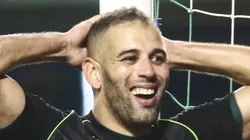 Slimani é o único dos três reforços que se firmou como titular. Foto: Gabriel Machado/AGIF