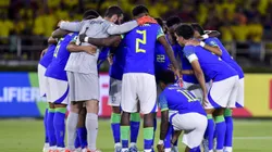 BARRANQUILLA, COLOMBIA - NOVEMBER 16: Player of Brazil huddle prior the FIFA World Cup 2026 Qualifier match between Colombia and Brazil at Estadio Metropolitano Roberto Meléndez on November 16, 2023 in Barranquilla, Colombia. (Photo by Gabriel Aponte/Getty Images)