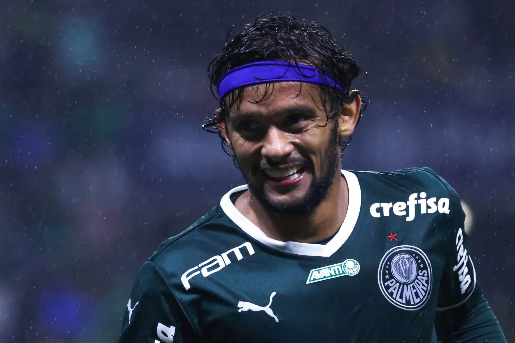 Gustavo Scarpa jogador do Palmeiras durante partida contra o Fortaleza no estadio Arena Allianz Parque pelo campeonato Brasileiro A 2022. Foto: Marcello Zambrana/AGIF