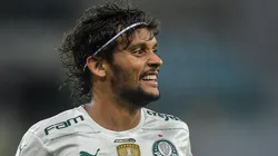 Scarpa, ex-jogador do Palmeiras, está próximo de assinar com o Inter para 2024 - Foto: Thiago Ribeiro/AGIF