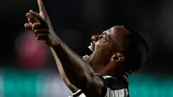 Marlon Freitas jogador do Botafogo comemora seu gol durante partida contra o Gremio no estadio Sao Januario pelo campeonato Brasileiro A 2023. Thiago Ribeiro/AGIF