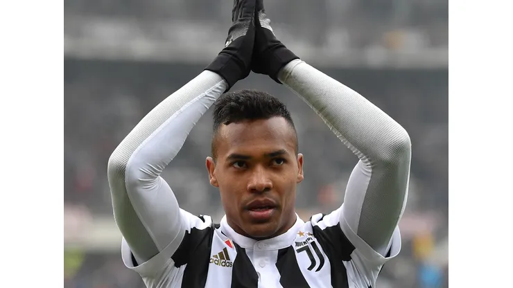Alex Sandro não ficará na Juventus e deve voltar ao Brasil - Foto: Valerio Pennicino/Getty Images