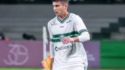 Kuscevic em ação pelo Coxa durante o Brasileirão. Foto: Robson Mafra/AGIF