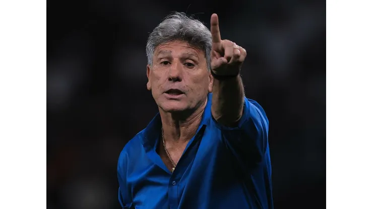Renato Gaúcho, técnico do Grêmio, gosta da ideia de contar com EdenílsonFoto: Ettore Chiereguini/AGIF