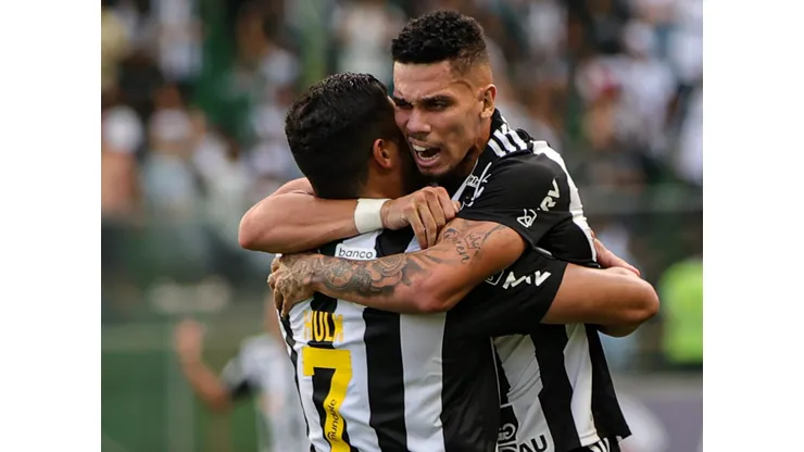 Paulinho fala sobre parceria com Hulk no Atlético -Foto: Gilson Junio/AGIF