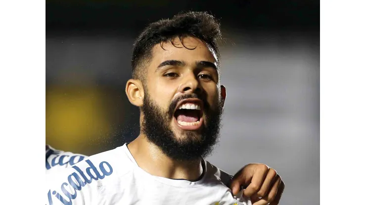 Felipe Jonatan, jopgador do Santos. Guilherme Calvo-Pool/Getty Images