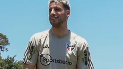 Calleri retorna ao CT após cirurgia no tornozelo. Miguel Schincariol / saopaulofc