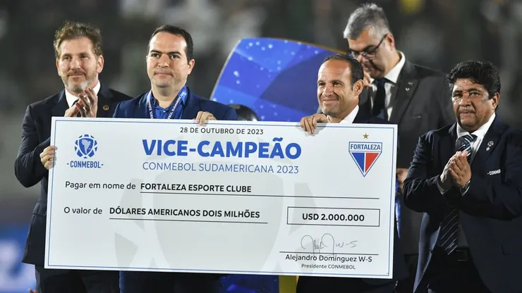 Conmebol paga o Fortaleza pelo vice na Sul-Americana. Marcelo Endelli/Getty Images