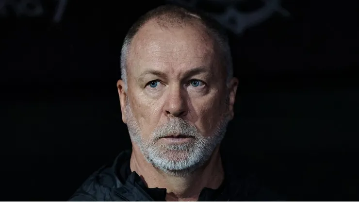 Foto: Fabio Giannelli/AGIF - Mano Menezes em partida do Corinthians pelo Campeonato Brasileiro