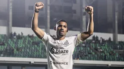 Joaquim, zagueiro do Santos, comemora vitória da sua equipe - Foto: Raul Baretta/Santos FC