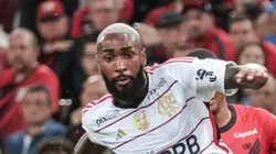 Foto: Robson Mafra/AGIF - Gerson foi expulso contra o Athletico-PR