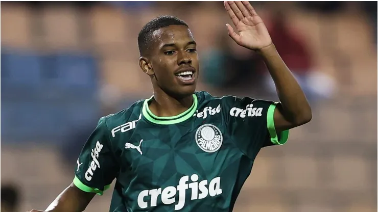 Estevão atuando pelo time de base do Palmeiras. Foto: Fabio Menotti/Palmeiras