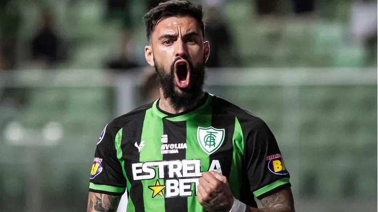 Mastriani é o artilheiro do América-MG na temporada com 21 gols - Foto: Fernando Moreno/AGIF