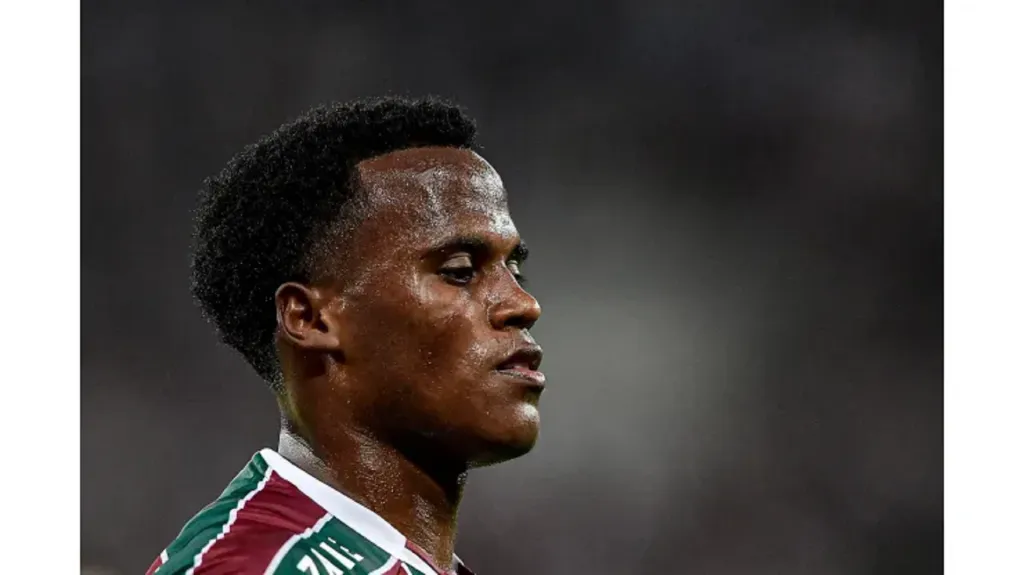 Jhon Arias, jogador do Fluminense - Foto: Thiago Ribeiro/AGIF