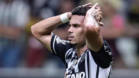 MG - BELO HORIZONTE - 08/10/2023 - BRASILEIRO A 2023, ATLETICO-MG X CORITIBA - Paulinho jogador do Atletico-MG lamenta durante partida contra o Coritiba no estadio Arena MRV pelo campeonato Brasileiro A 2023. Foto: Gilson Lobo/AGIF