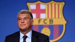 Barcelona, de Joan Laporta, já procurou o Santos por Jair Cunha - Foto: David Ramos/Getty Images