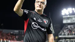 Dorival Junior tecnico do São Paulo durante partida contra o Bragantino no estadio Vila Belmiro pelo campeonato Brasileiro A 2023. Foto: Abner Dourado/AGIF