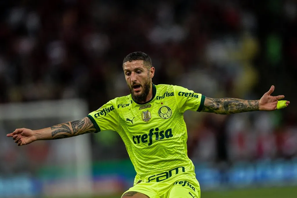 RJ – RIO DE JANEIRO – 08/11/2023 – BRASILEIRO A 2023, FLAMENGO X PALMEIRAS – Ze Rafael jogador do Palmeiras durante partida contra o Flamengo no estadio Maracana pelo campeonato Brasileiro A 2023. Foto: Thiago Ribeiro/AGIF