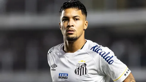 Marcos Leonardo vai se afastar do Peixe e Marcelo Fernandes não se calou sobre o caso - Foto: Abner Dourado/AGIF