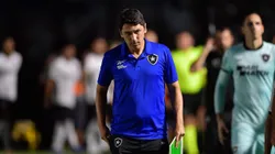 Lucio Flavio, técnico do Botafogo, durante partida contra o Vasco no estádio São Januário pelo Campeonato Brasileiro - Foto: Thiago Ribeiro/AGIF