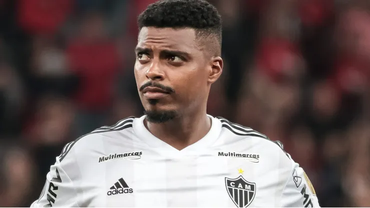 Jemerson é o alvo predileto da torcida atleticana e Felipão não se calou - Foto: Robson Mafra/AGIF
