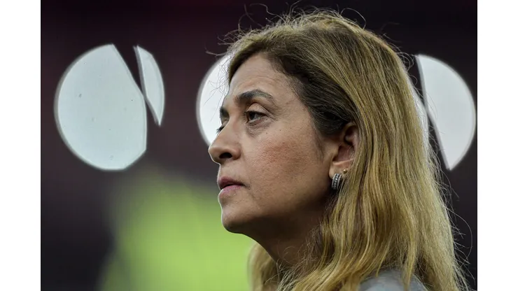 RJ - RIO DE JANEIRO - 08/11/2023 - BRASILEIRO A 2023, FLAMENGO X PALMEIRAS -Leila Pereira presidente do Palmeiras durante partida contra o Flamengo no estadio Maracana pelo campeonato Brasileiro A 2023. Foto: Thiago Ribeiro/AGIF