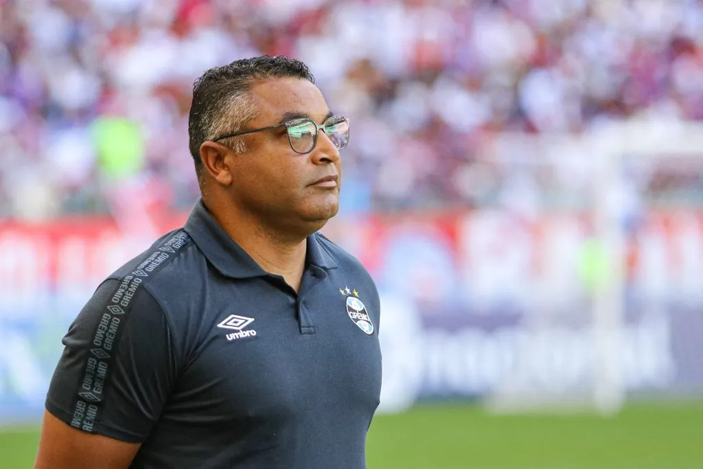 Roger Machado não comanda um clube desde setembro de 2022, quando deixou o Grêmio – Foto: Renan Oliveira/AGIF
