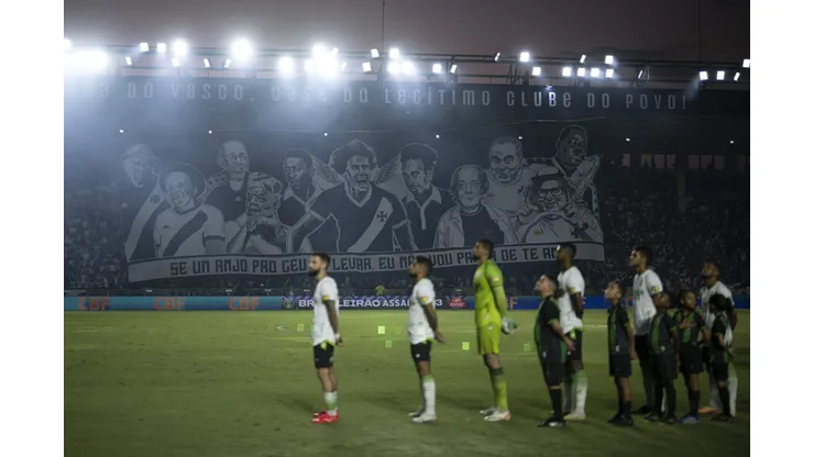 Mosaico no estádio São Januário para partida entre Vasco e America-MG pelo campeonato Brasileiro A 2023. Foto: Jorge Rodrigues/AGIF