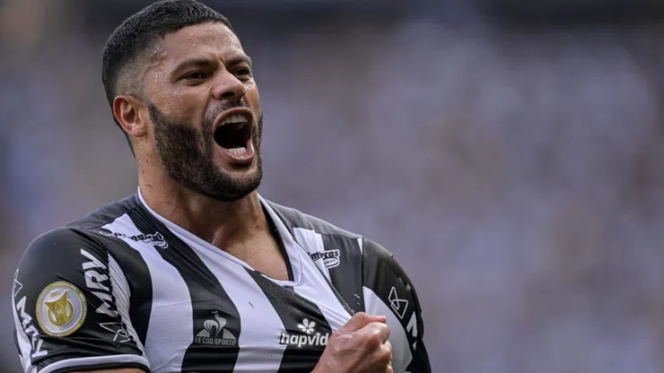 Hulk chega ao seu gol 400 em jogos oficiais. Pedro Vilela/Getty Images