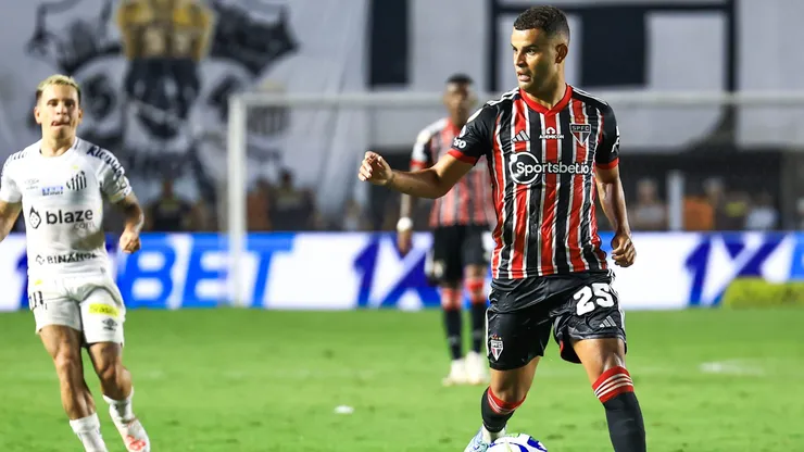 Foto: Marcello Zambrana/AGIF - Alisson levou a melhor sobre Soteldo