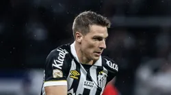 Santos liga sinal de alerta contra o São Paulo. Foto: Abner Dourado/AGIF