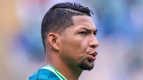 Foto: Marcello Zambrana/AGIF - Rony atuando pelo Palmeiras em partida pelo Campeonato Brasileiro