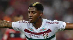 Yony Gonzalez jogador do Fluminense comemora seu gol durante partida contra o Flamengo no estadio Maracana pelo campeonato Brasileiro A 2023. Thiago Ribeiro/AGIF